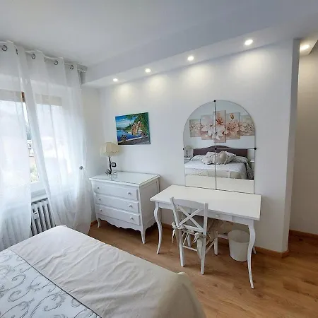 Sunset House Apartament *